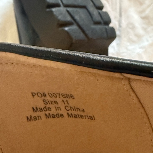 Journee Collection Lug Sole Loafers Size 11 - Picture 6 of 8